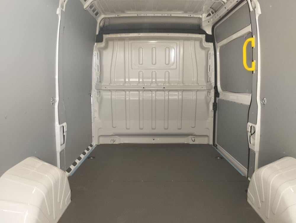 Toyota Proace Max Furgone nuova a Cremona (7)