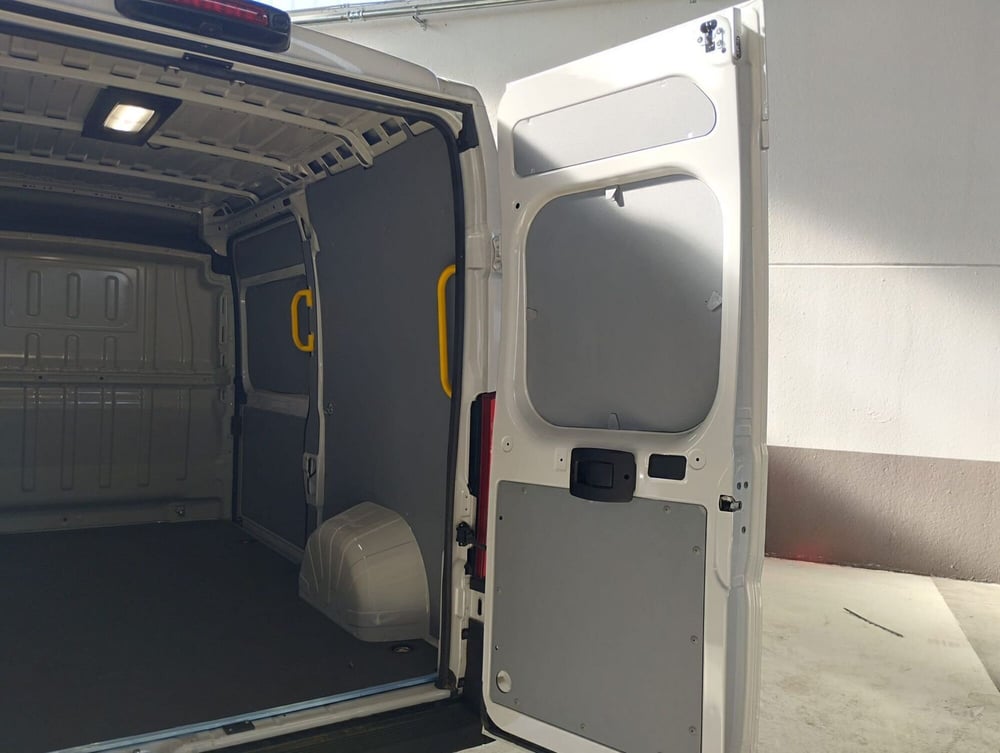 Toyota Proace Max Furgone nuova a Cremona (8)