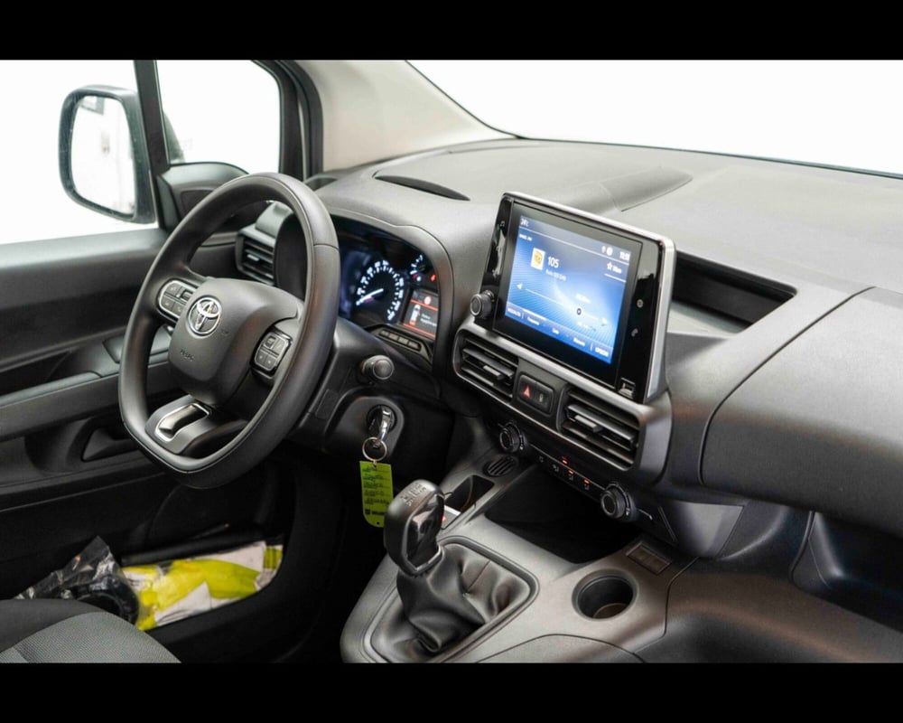 Toyota Proace City usata a Venezia (9)