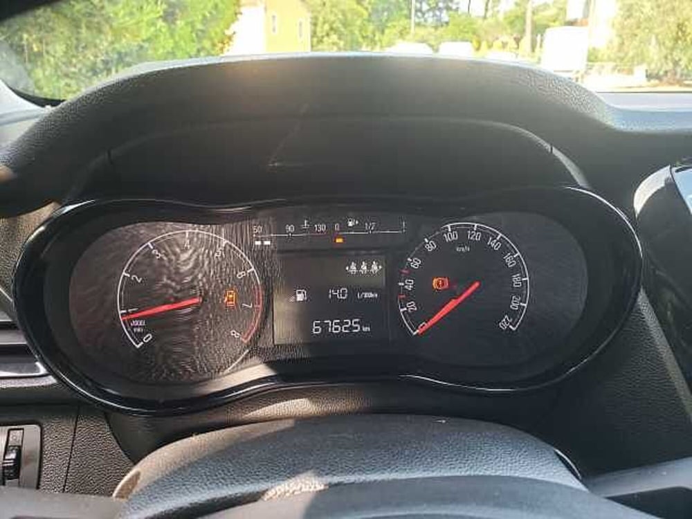 Opel Karl usata a Pesaro-Urbino (11)