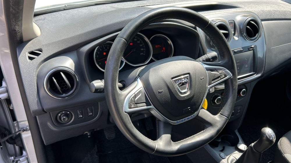 Dacia Sandero usata a Parma (16)