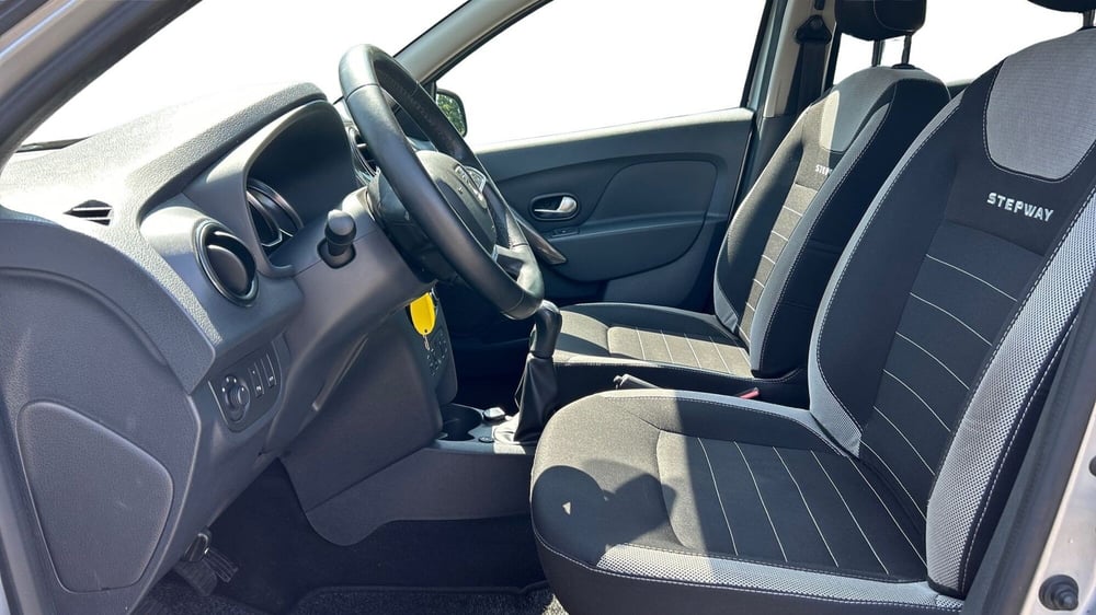 Dacia Sandero usata a Parma (6)