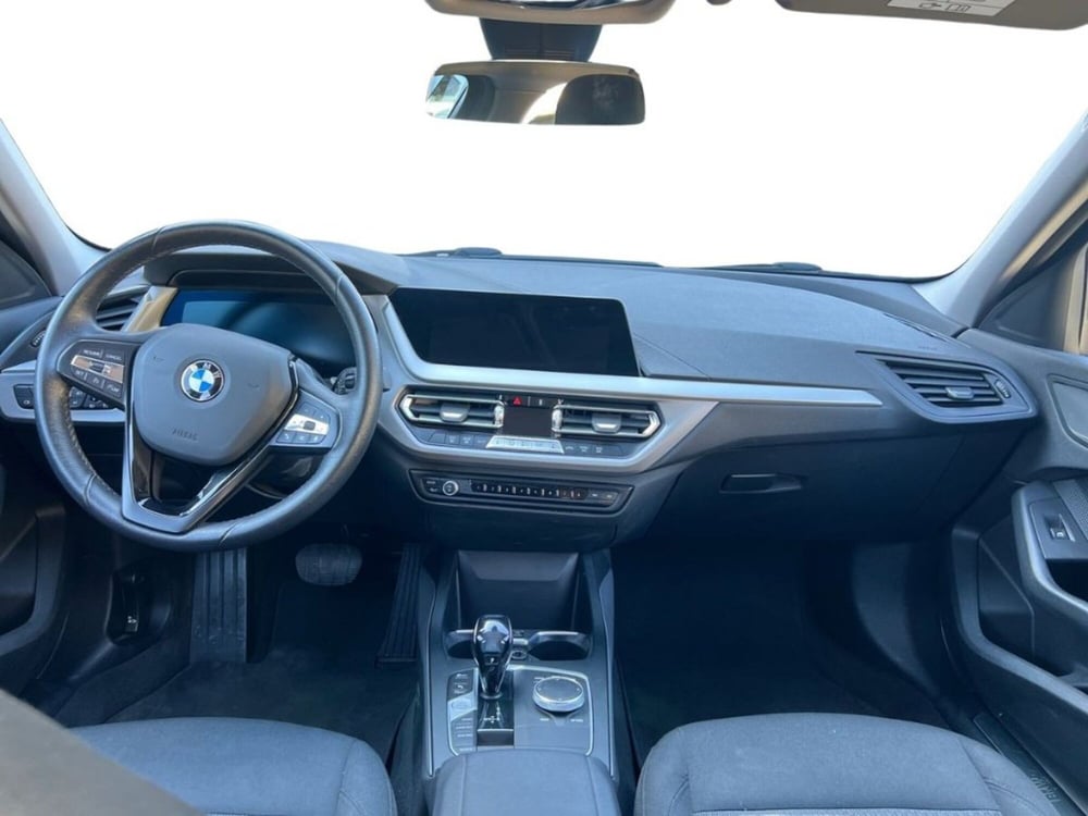 BMW Serie 1 usata a Bari (8)