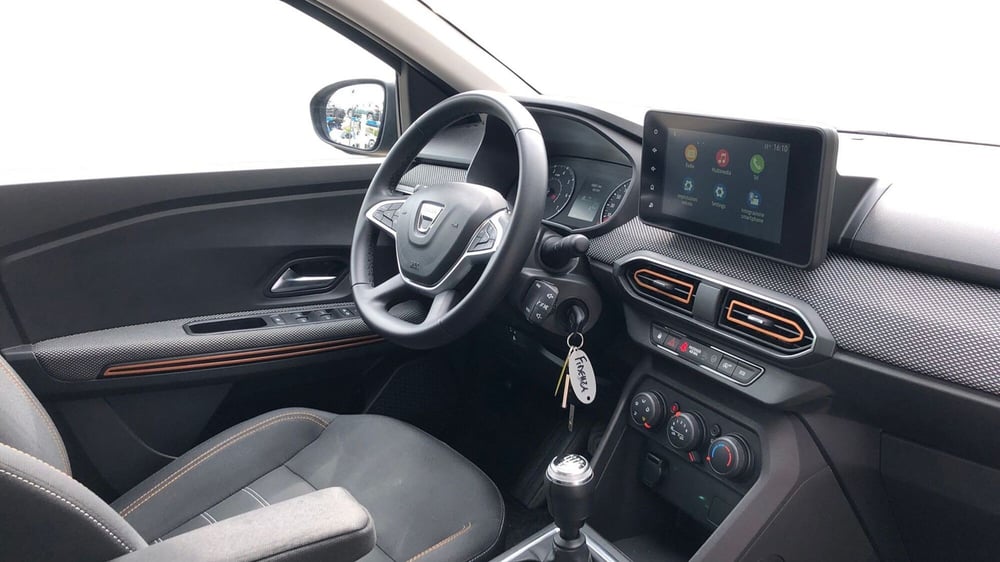 Dacia Sandero usata a Parma (6)