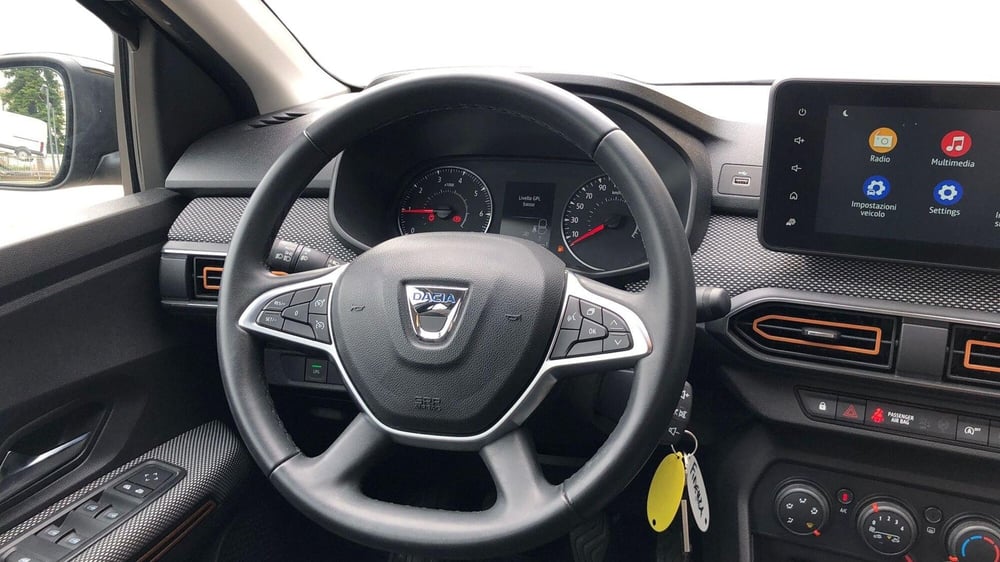 Dacia Sandero usata a Parma (7)