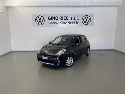 Renault Clio 1.2 16V 5 porte Confort del 2009 usata a Cesena