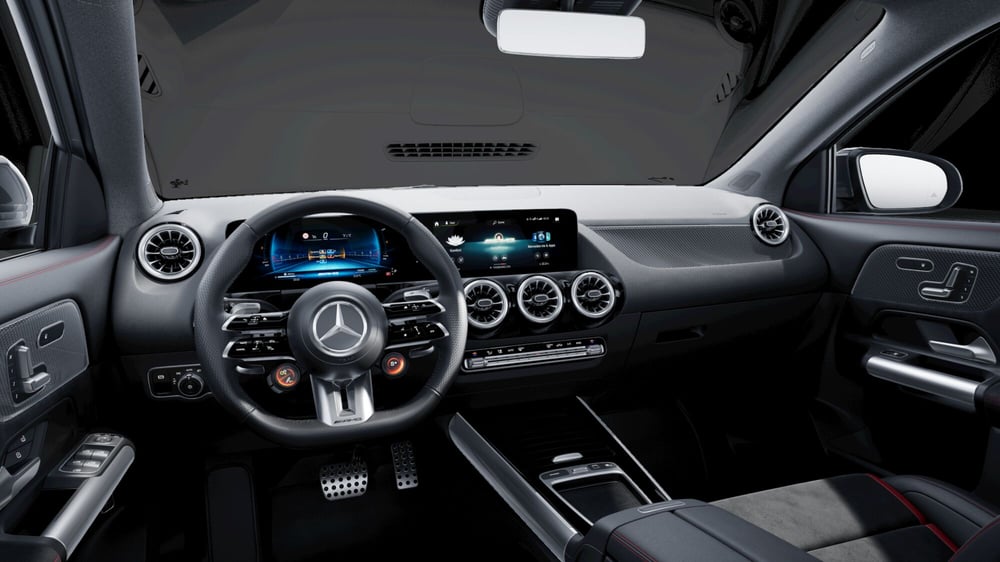 Mercedes-Benz GLA SUV nuova a Milano (8)