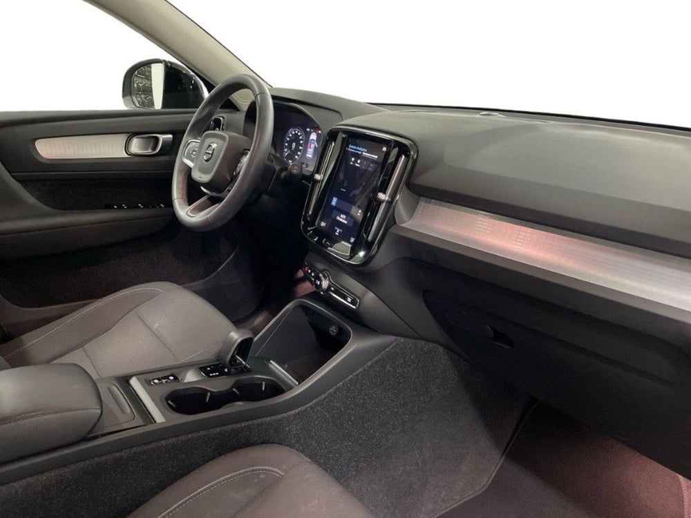 Volvo XC40 usata a Macerata (12)