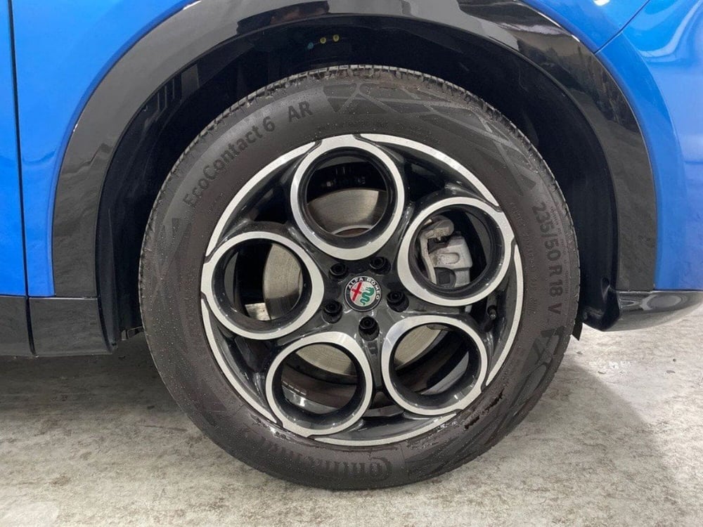 Alfa Romeo Tonale usata a Macerata (8)