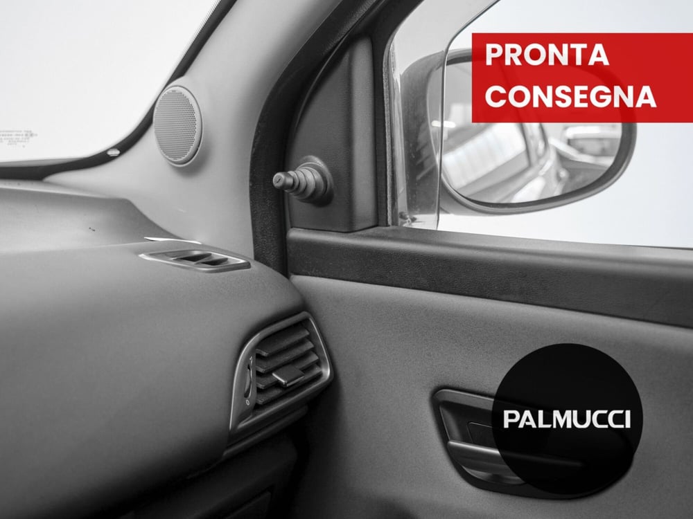 Lancia Ypsilon usata a Prato (10)