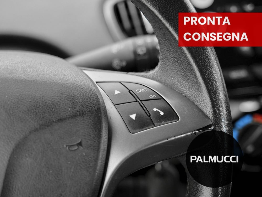 Lancia Ypsilon usata a Prato (8)