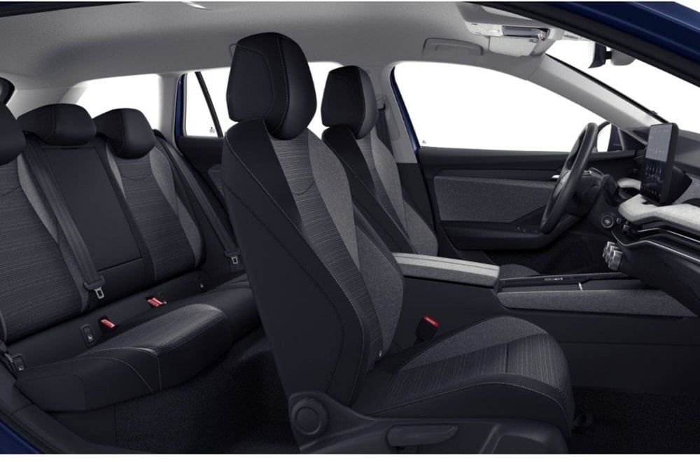 Skoda Superb nuova a Torino (5)