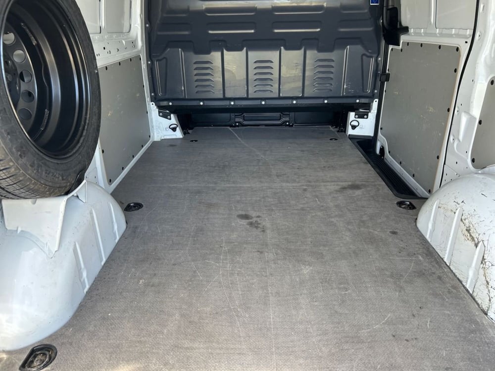 Mercedes-Benz Vito usata a Milano (8)