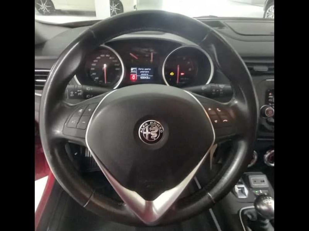 Alfa Romeo Giulietta usata a Treviso (13)
