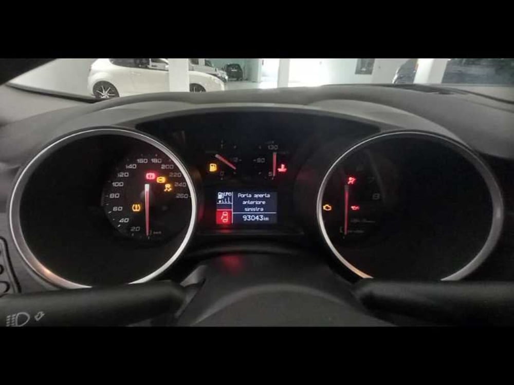 Alfa Romeo Giulietta usata a Treviso (14)
