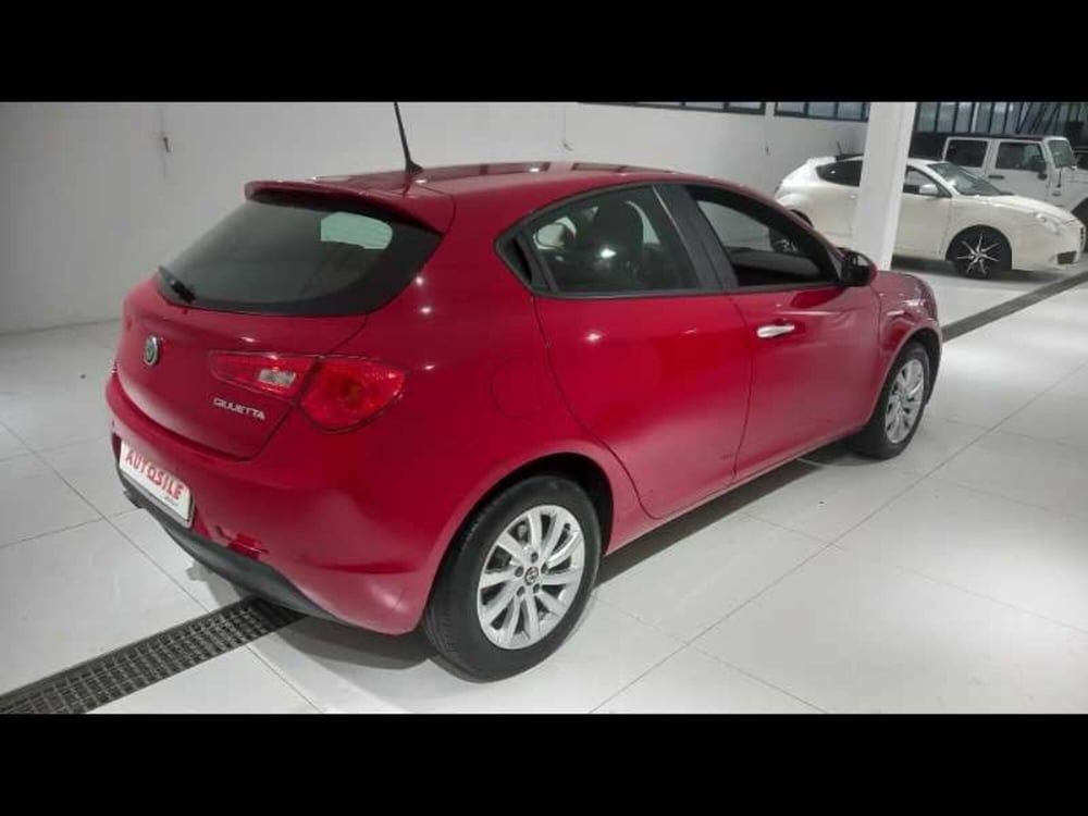 Alfa Romeo Giulietta usata a Treviso (6)