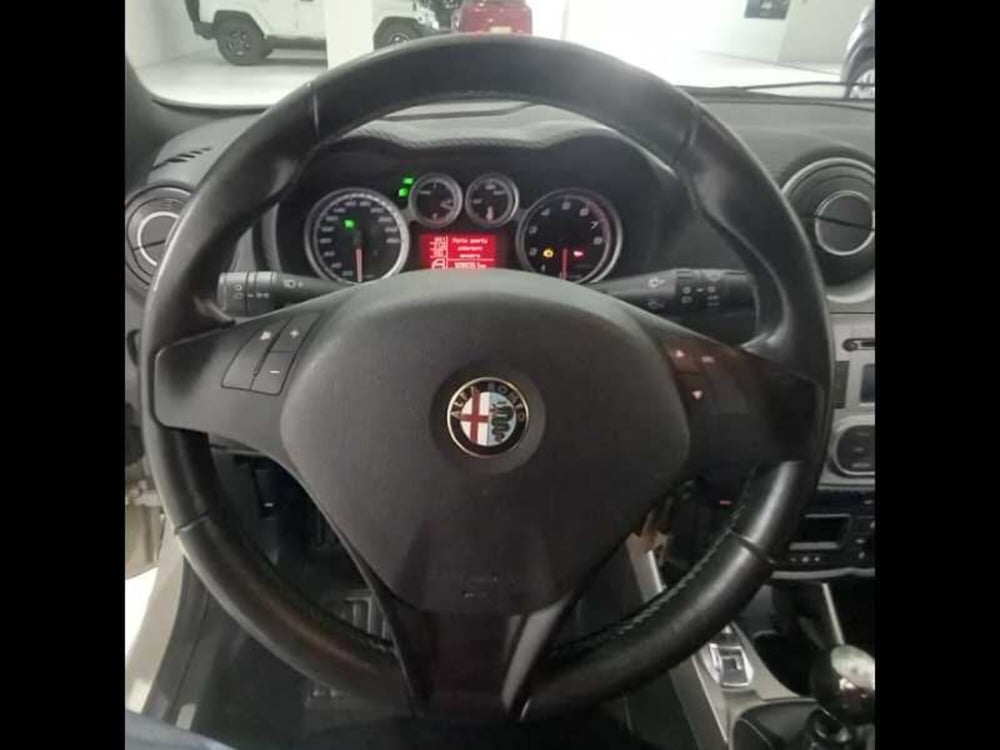 Alfa Romeo MiTo usata a Treviso (12)