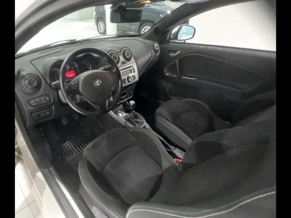 Alfa Romeo MiTo usata a Treviso (9)