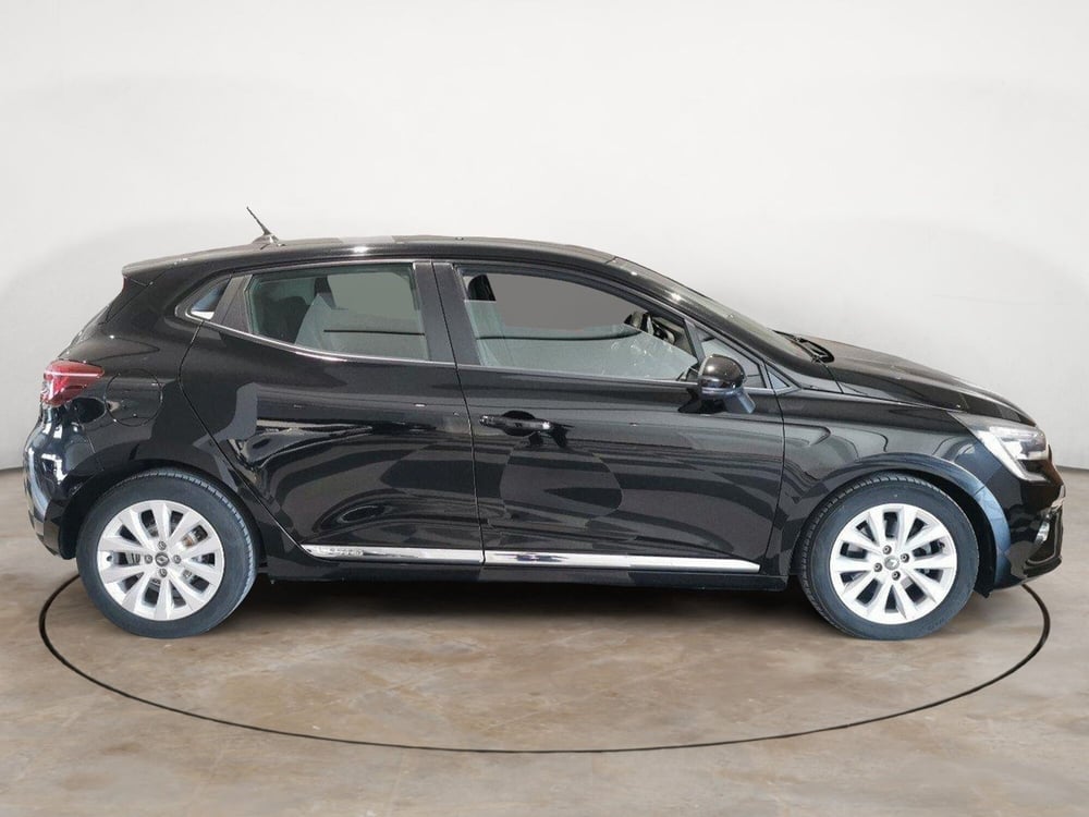 Renault Clio usata a Taranto (2)