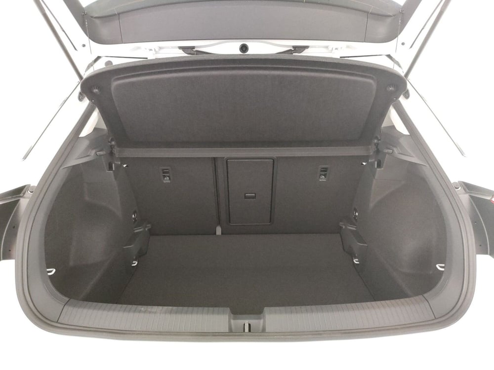 Volkswagen T-Roc nuova a Napoli (18)