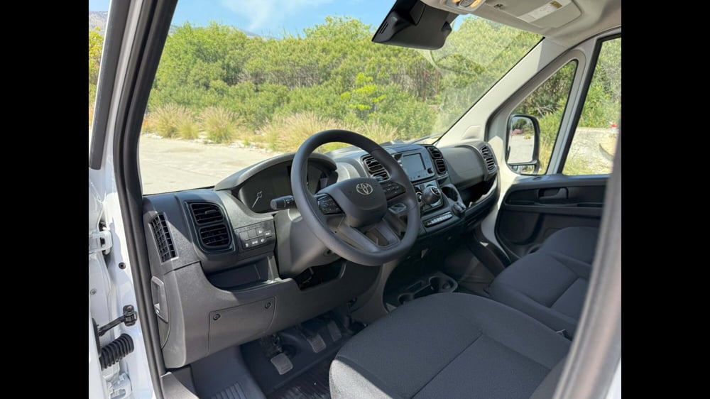 Toyota Proace Max Furgone nuova a Palermo (10)