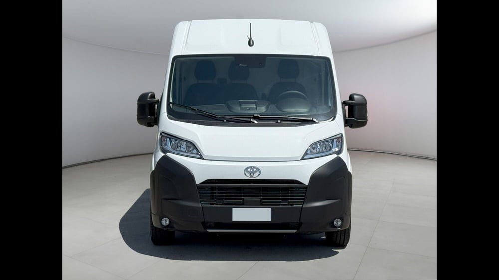 Toyota Proace Max Furgone nuova a Palermo (4)