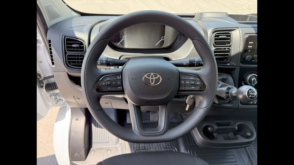 Toyota Proace Max Furgone nuova a Palermo (8)