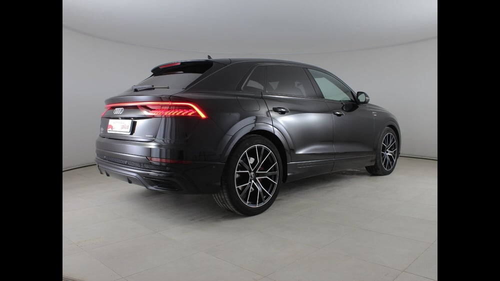 Audi Q8 usata a Palermo (4)