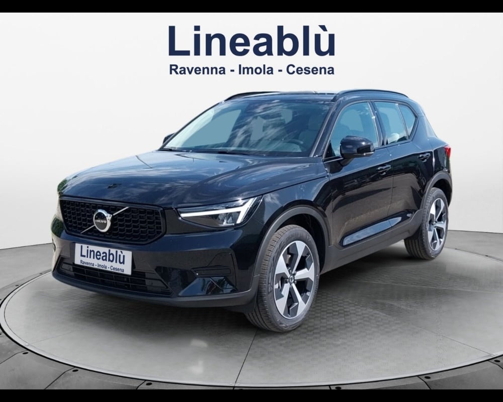 Volvo XC40 nuova a Bologna