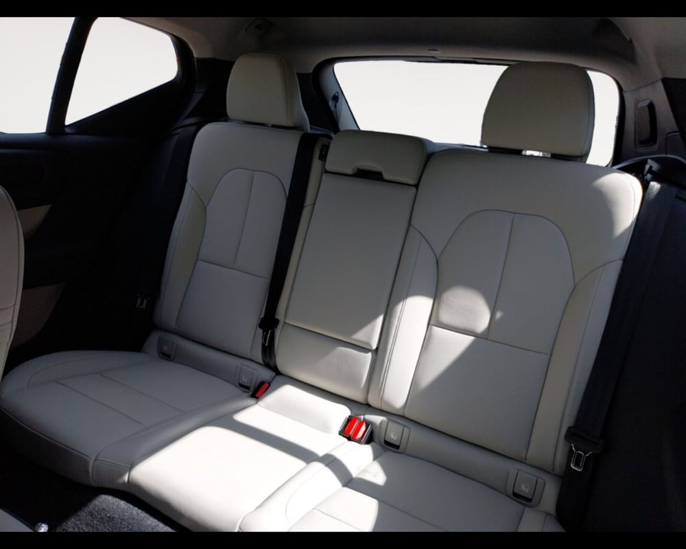 Volvo XC40 nuova a Bologna (15)