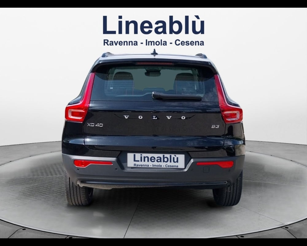 Volvo XC40 nuova a Bologna (4)