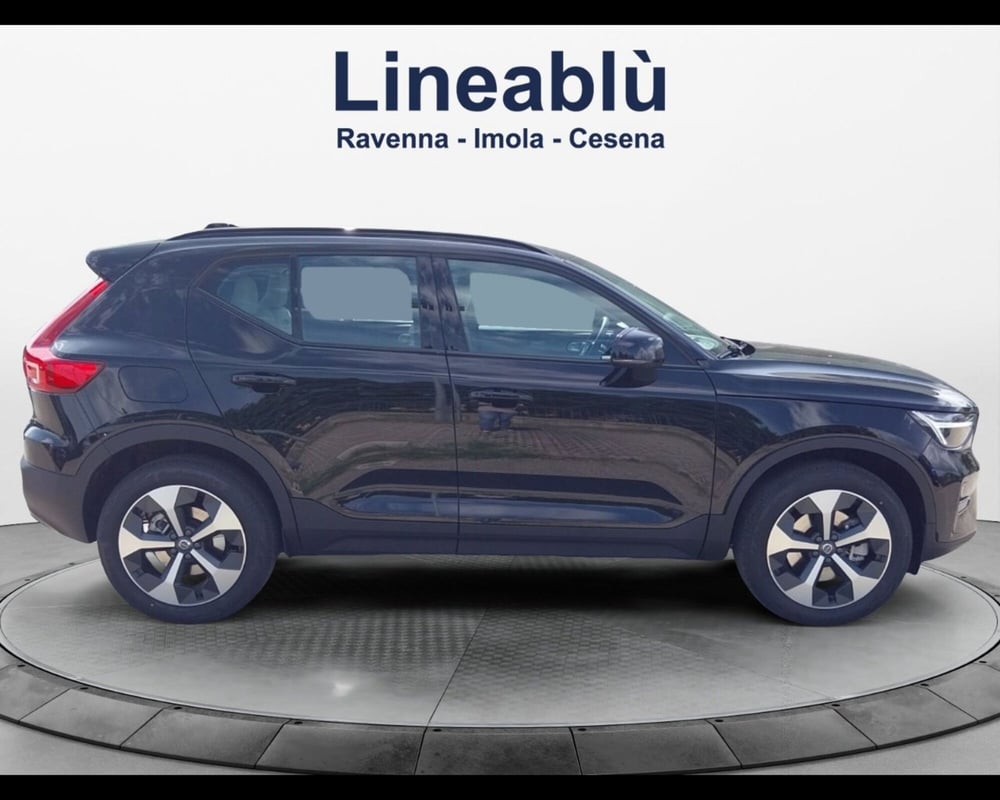 Volvo XC40 nuova a Bologna (6)