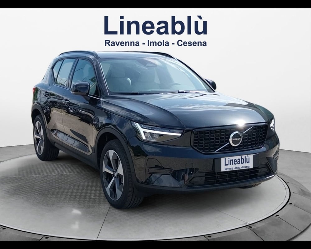 Volvo XC40 nuova a Bologna (7)
