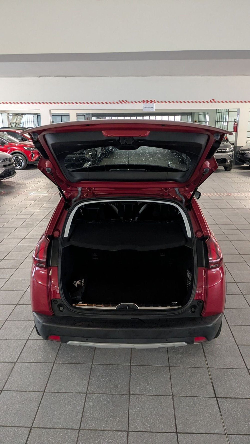 Peugeot 2008 usata a Milano (5)