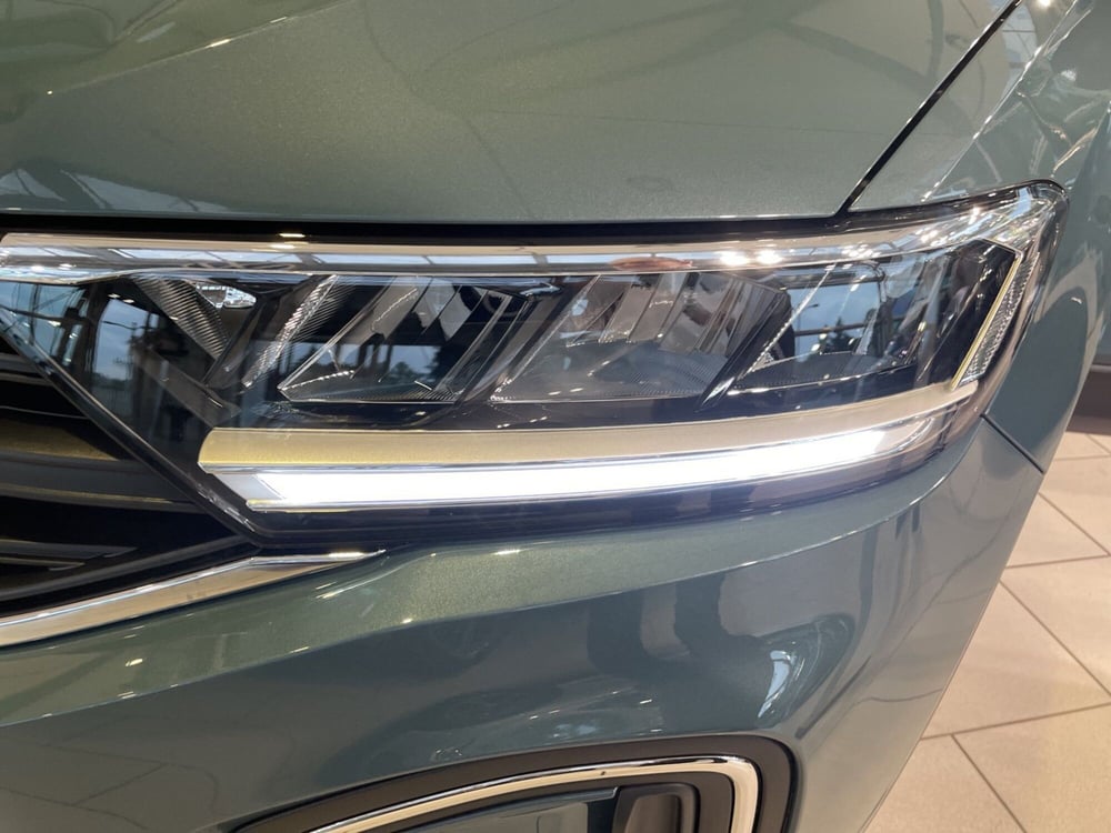 Volkswagen T-Roc nuova a Varese (16)