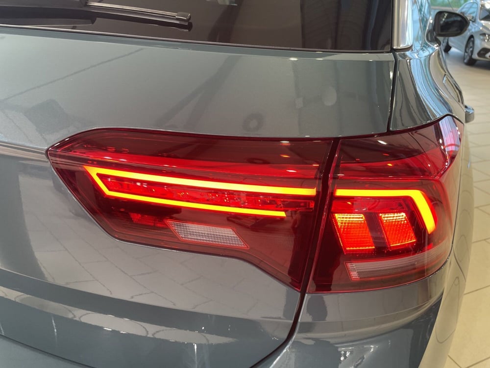 Volkswagen T-Roc nuova a Varese (17)