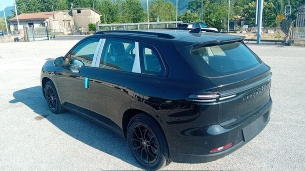 Leapmotor C10 nuova a Benevento (4)