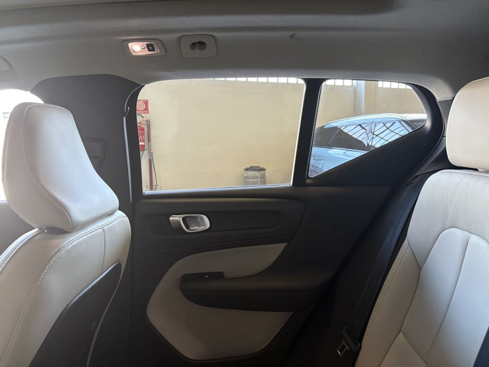 Volvo XC40 usata a Monza e Brianza (11)
