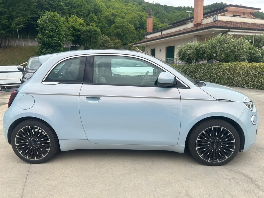 Fiat 500e usata a Salerno (11)