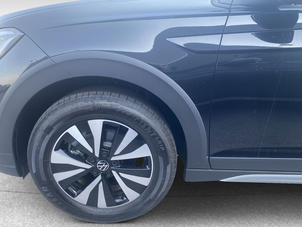 Volkswagen Taigo nuova a Frosinone (7)