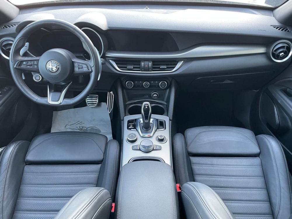 Alfa Romeo Stelvio usata a Ancona (11)