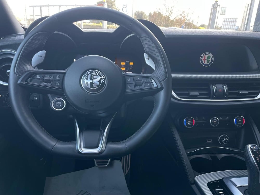 Alfa Romeo Stelvio usata a Ancona (12)