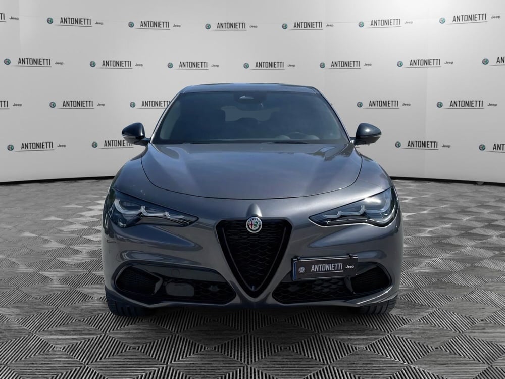 Alfa Romeo Stelvio usata a Ancona (2)