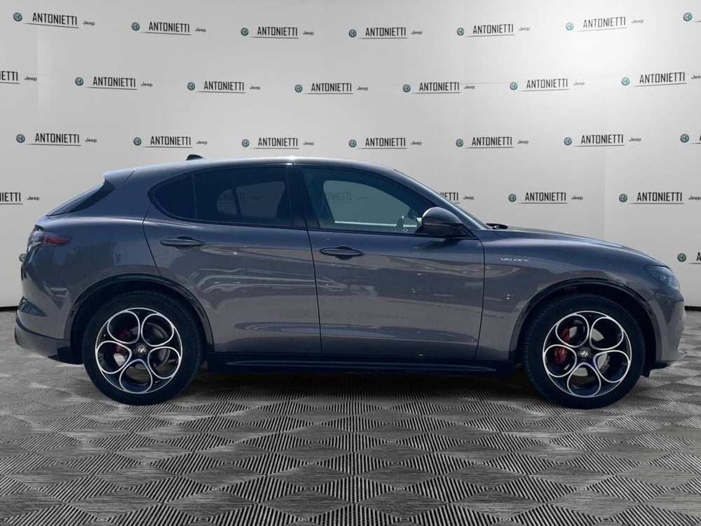Alfa Romeo Stelvio usata a Ancona (4)