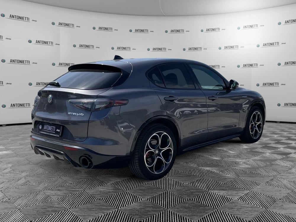 Alfa Romeo Stelvio usata a Ancona (5)