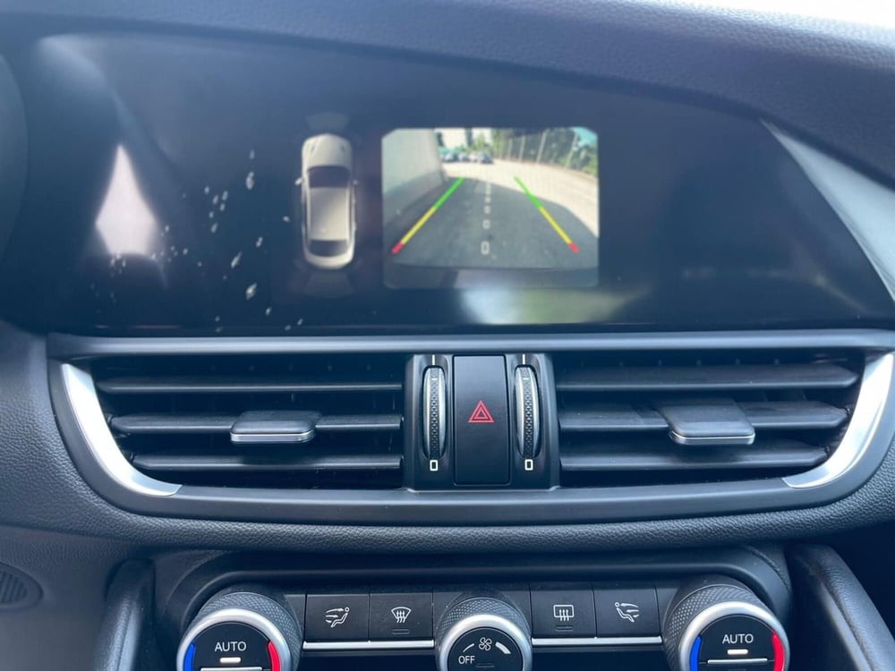 Alfa Romeo Giulia usata a Ancona (15)