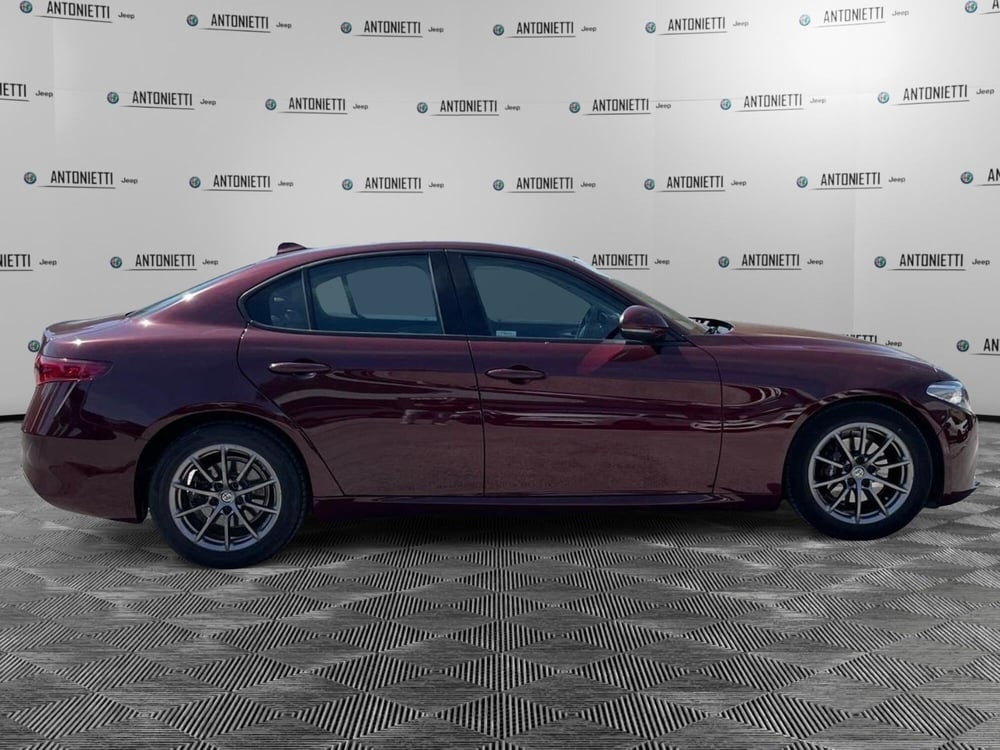 Alfa Romeo Giulia usata a Ancona (3)