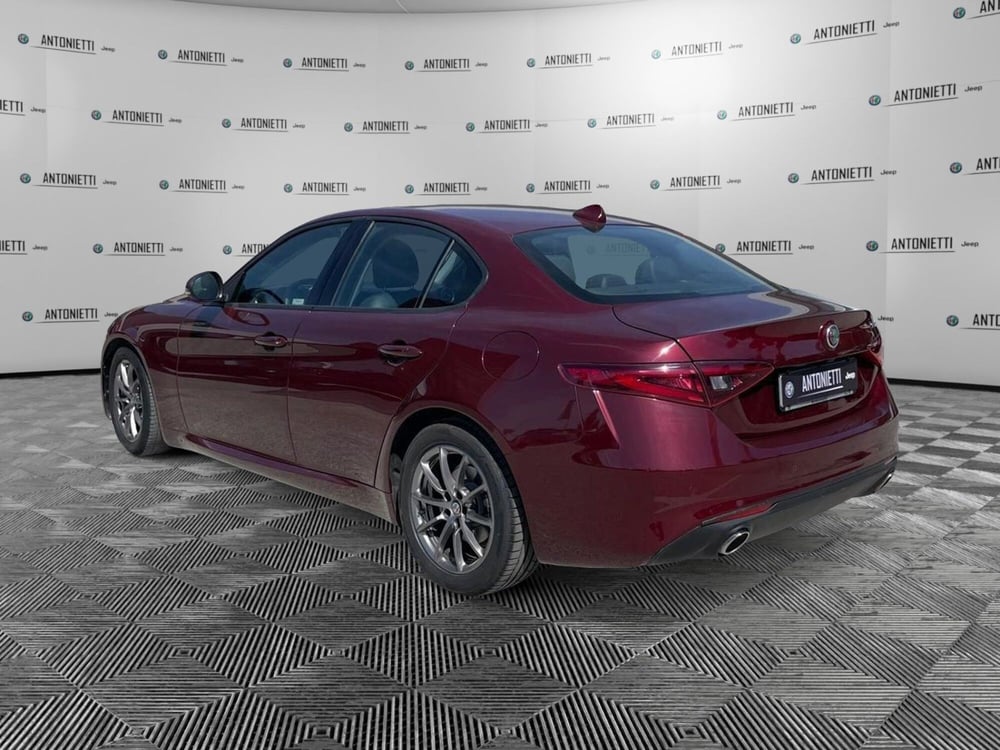 Alfa Romeo Giulia usata a Ancona (6)