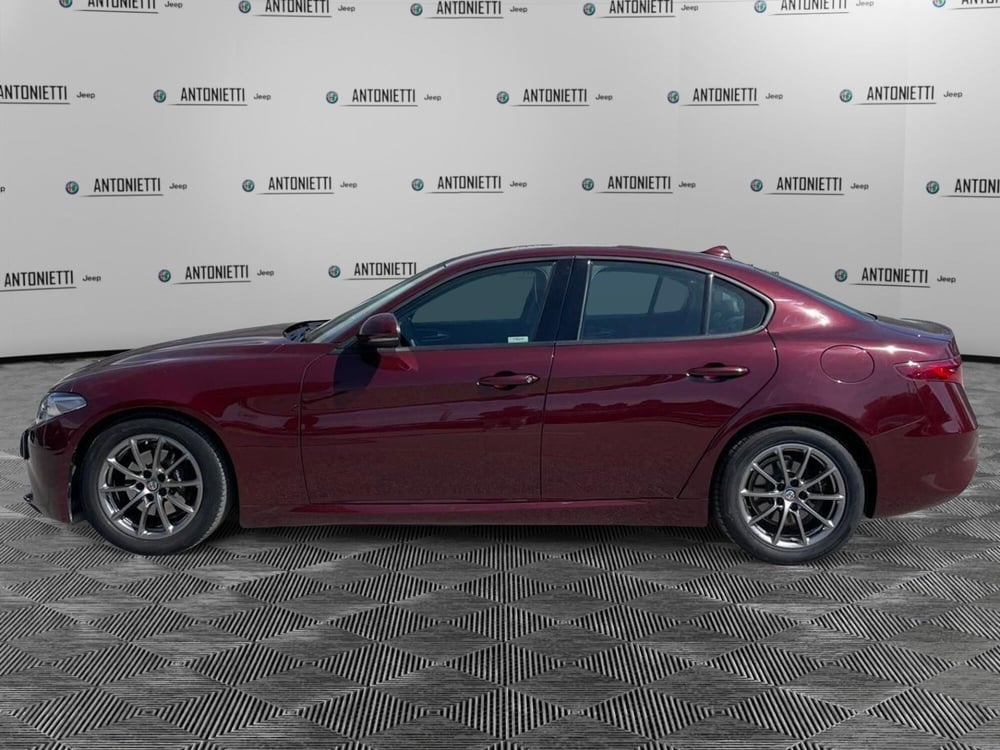 Alfa Romeo Giulia usata a Ancona (7)