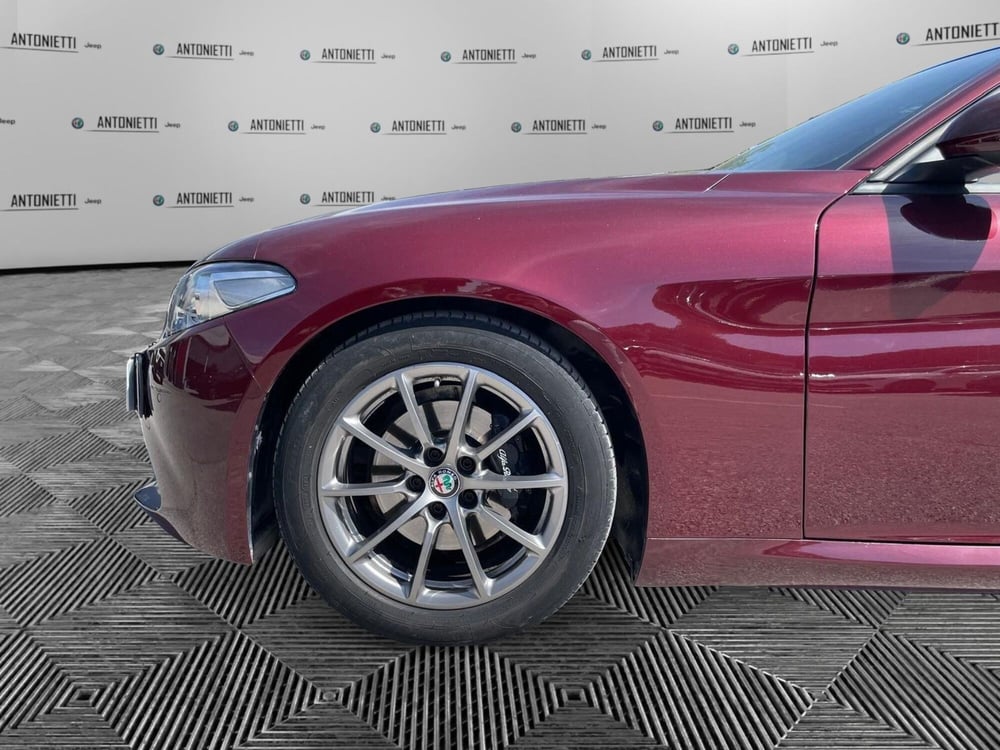 Alfa Romeo Giulia usata a Ancona (8)